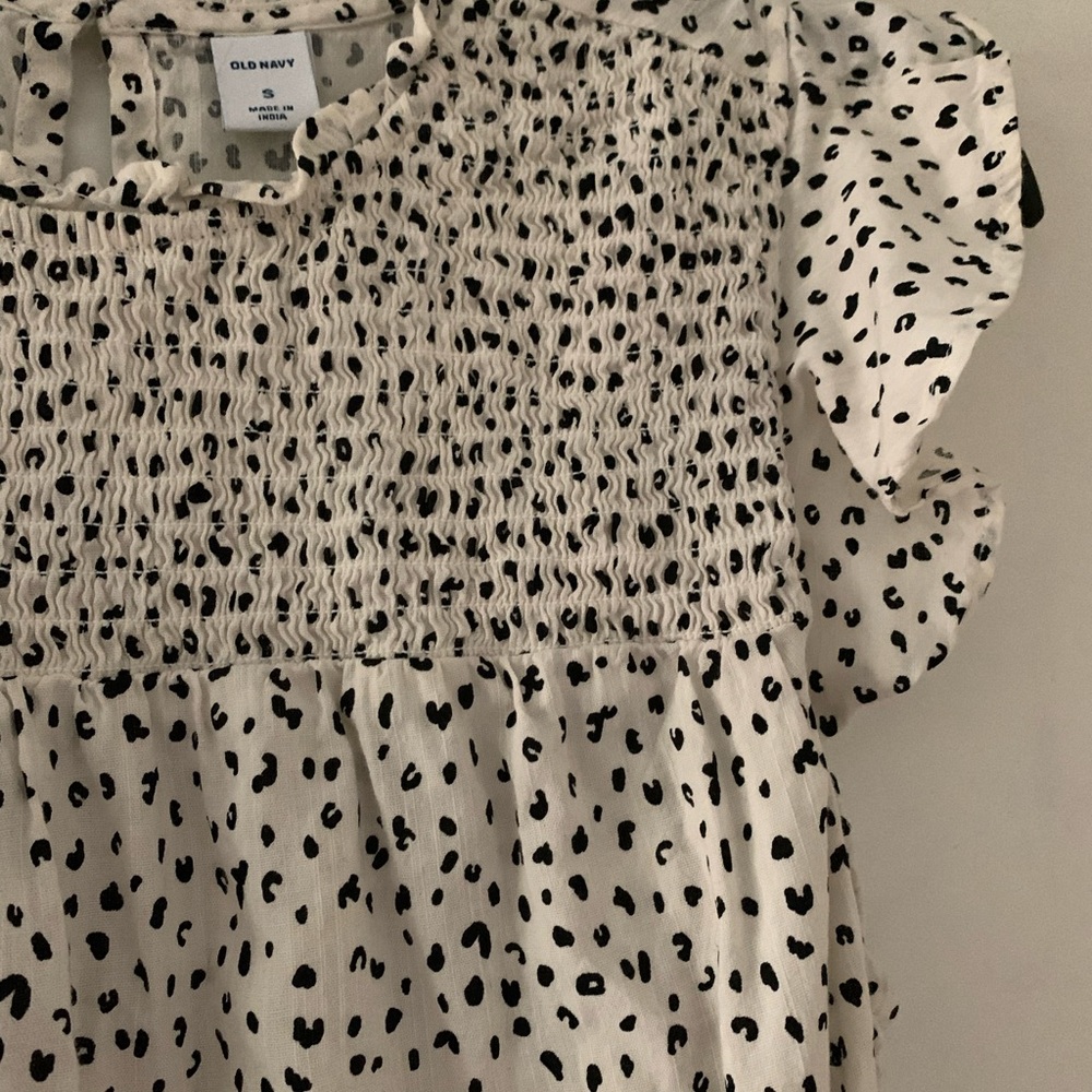 Leopard flutter sleeve top - Picture 3 of 3